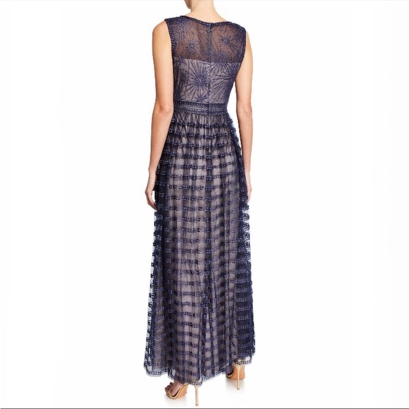 TADASHI SHOJI NWT Embroidered Mesh Gown size 2 - Picture 3 of 9